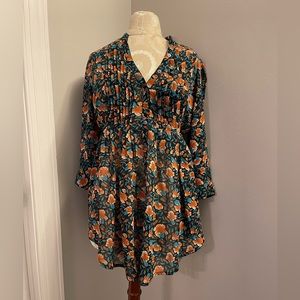 American Rag Sheer Top size Large. Smoke free.